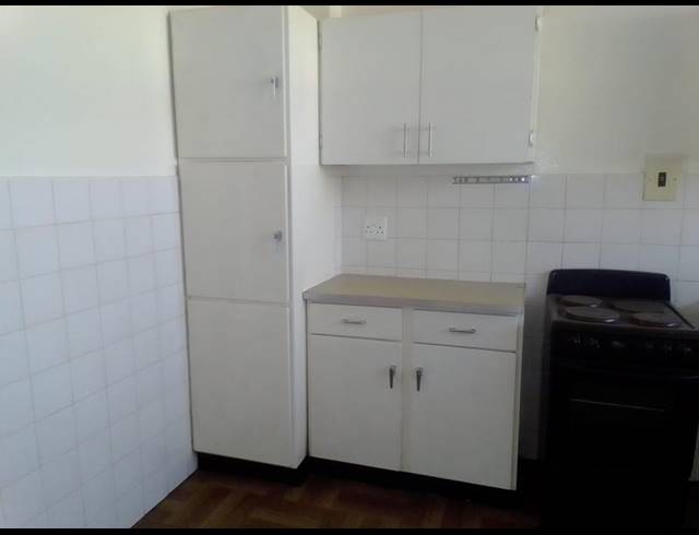 2 BEDROOM PROPERTY TO RENT IN FLORIDA